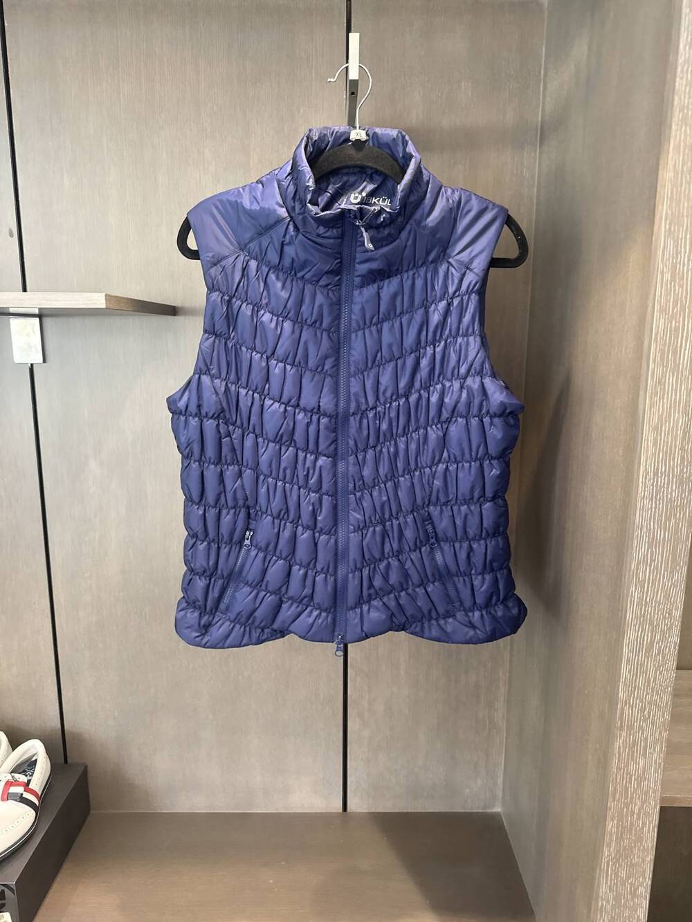 NEW IBKUL women's collared vest in navy